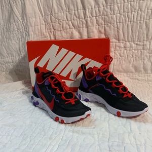 Nike women’s elements